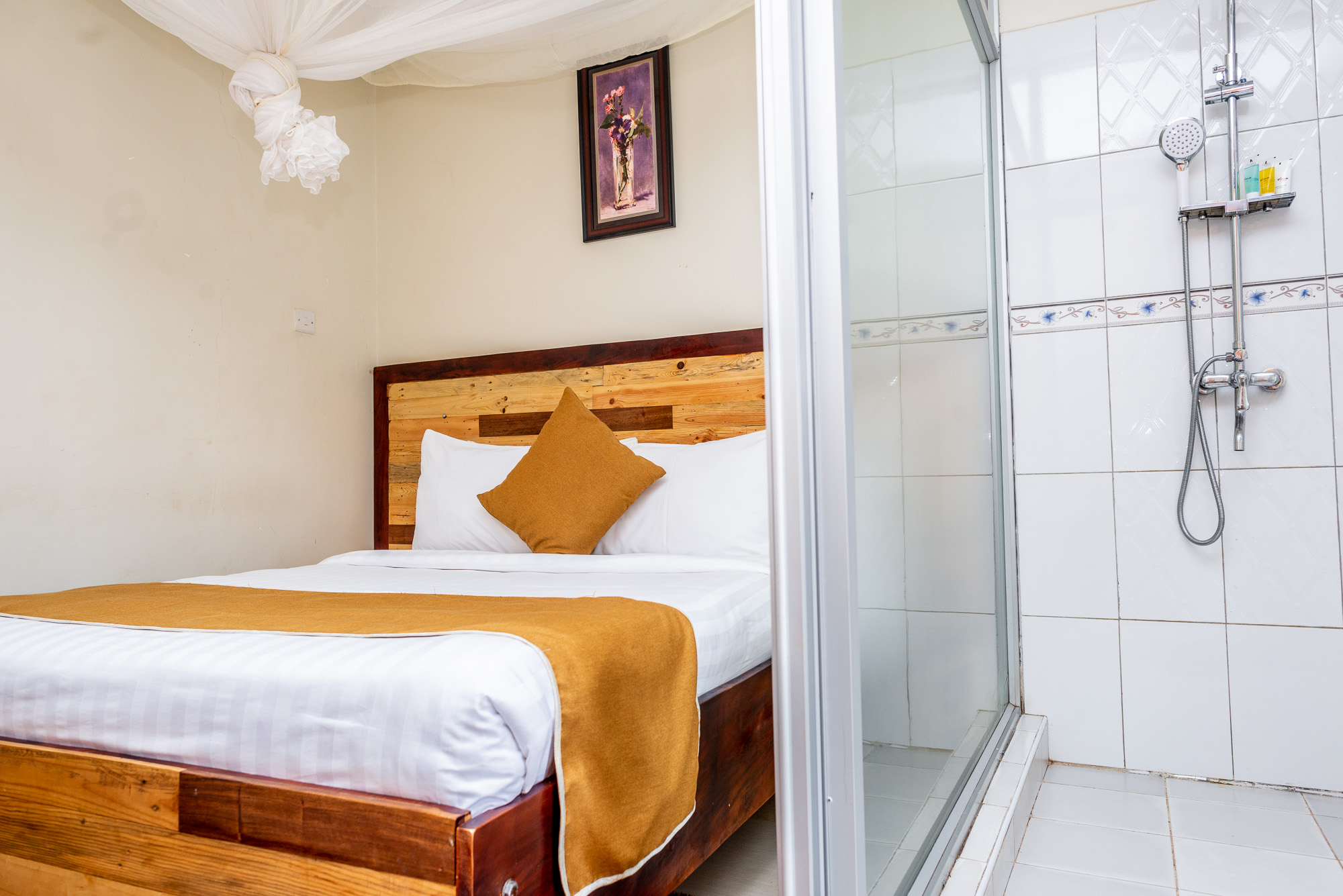 Suite Bathroom